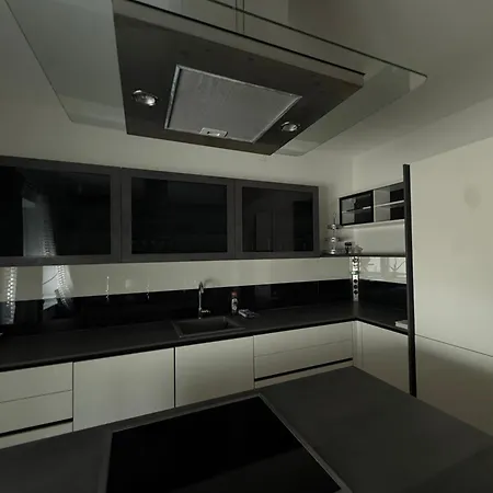 2 Schlafzimmer Bergland Apartament