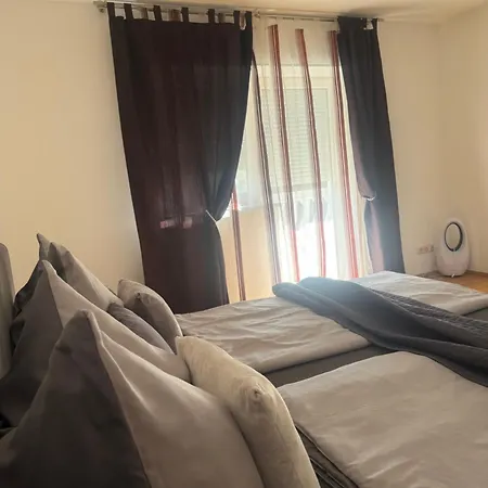 2 Schlafzimmer Bergland